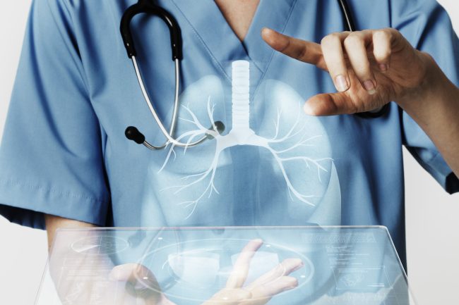 Ilustrasi seseorang terkena iritasi paru-paru dan sauran pernapasan