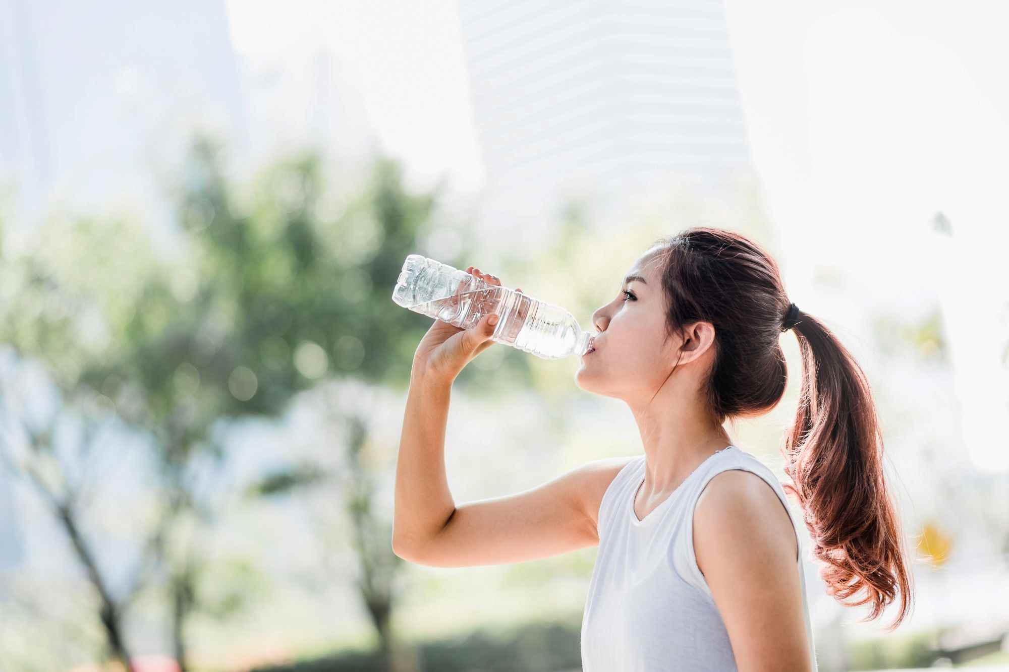 Air Putih, Solusi Sederhana untuk Atasi Asam Lambung!