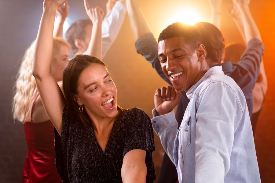 Loncat Seru di Konser Beat? Waspada Pemicu Asam Lambung!